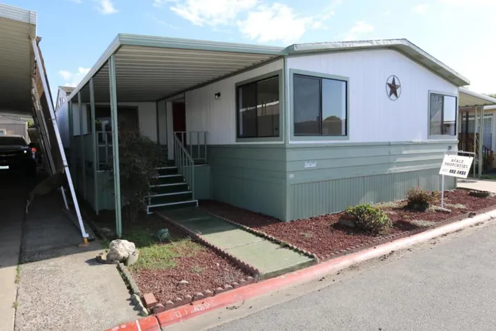 255 E Bolivar Street, Salinas, California 93906