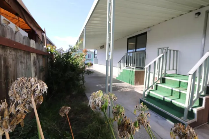 255 E Bolivar Street, Salinas, California 93906