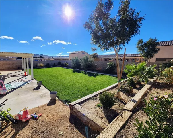 14899 Autumn Lane, Helendale, California 92342