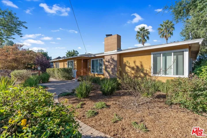 1859 N Raymond Avenue, Pasadena, California 91103