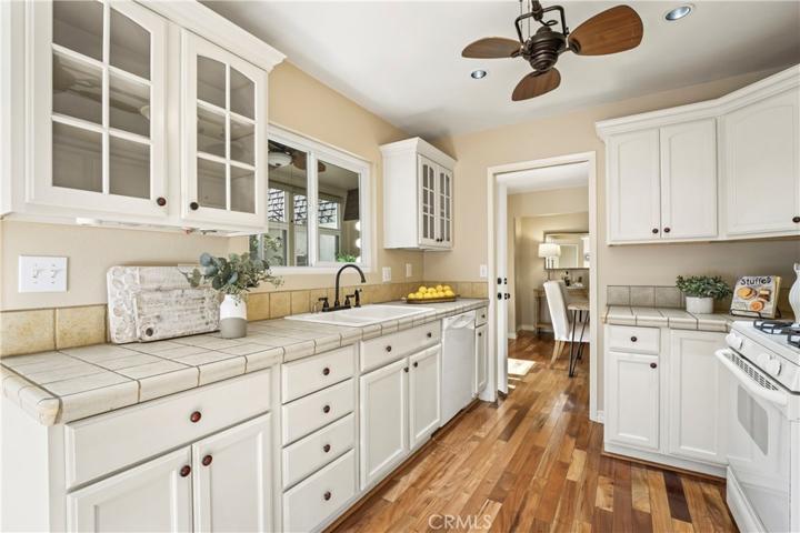 Light and Bright Kitchen with ample storage space