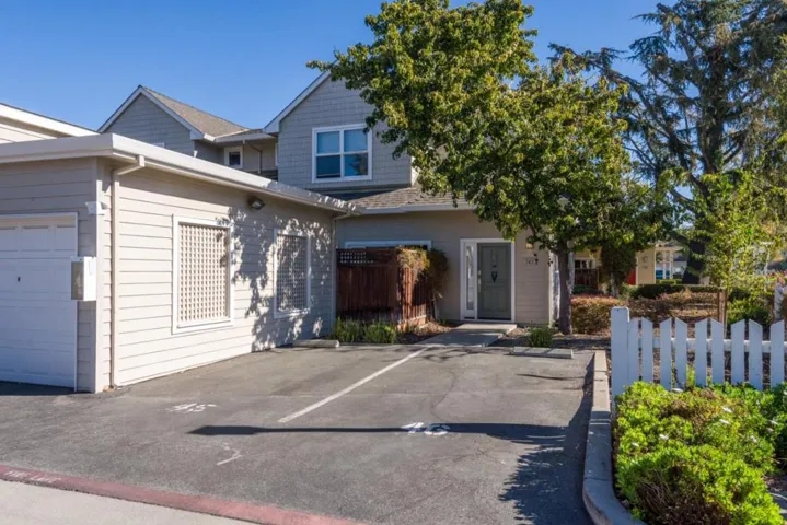 761 Bryn Mawr Court, Mountain View, California 94043