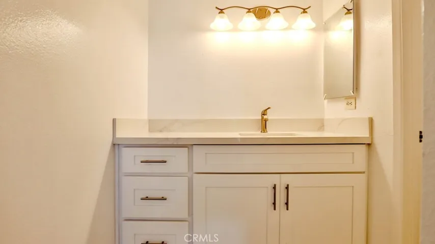 2869 S Fairview Street Unit A, Santa Ana, California 92704