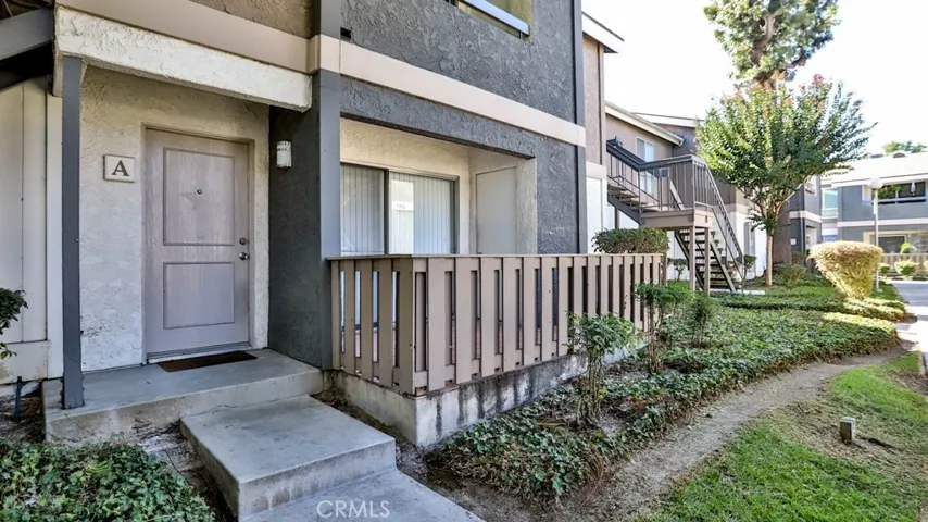 2869 S Fairview Street Unit A, Santa Ana, California 92704
