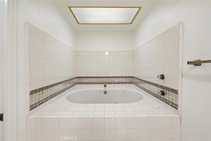 674 Colonial Circle, Fullerton, California 92835