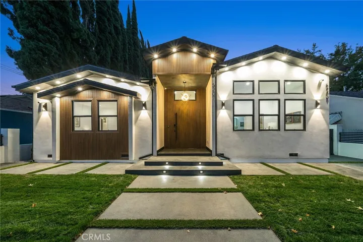 5207 Beeman Avenue, Valley Village, California 91607