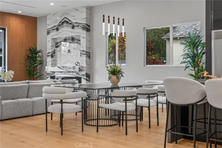5207 Beeman Avenue, Valley Village, California 91607