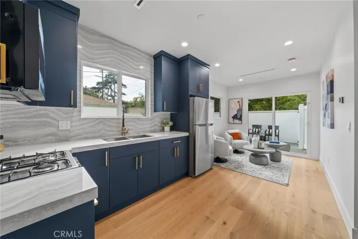 5207 Beeman Avenue, Valley Village, California 91607