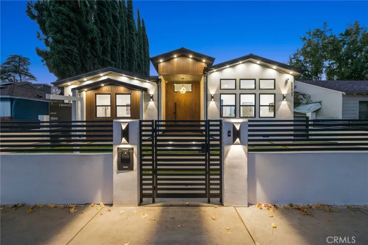 5207 Beeman Avenue, Valley Village, California 91607