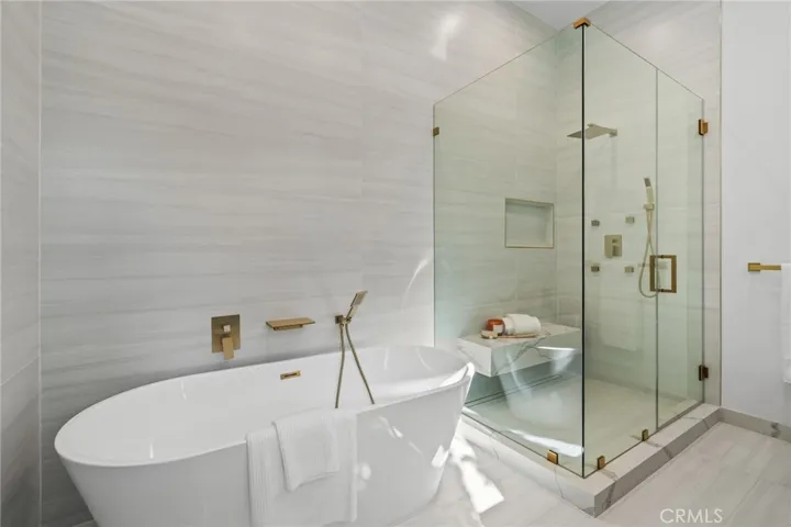 5207 Beeman Avenue, Valley Village, California 91607