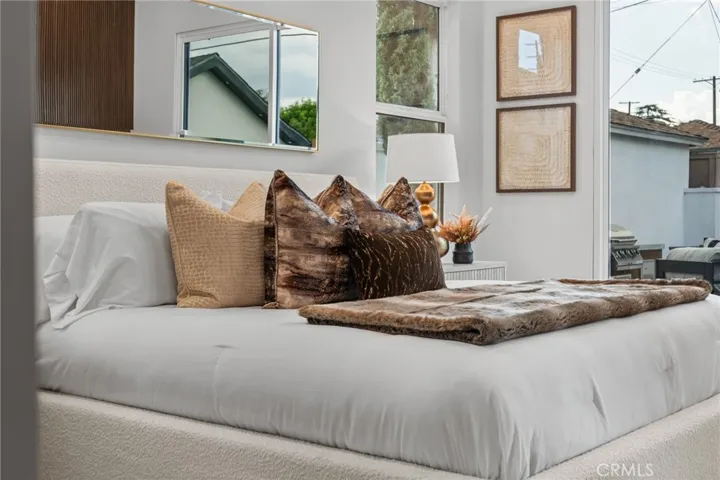 5207 Beeman Avenue, Valley Village, California 91607