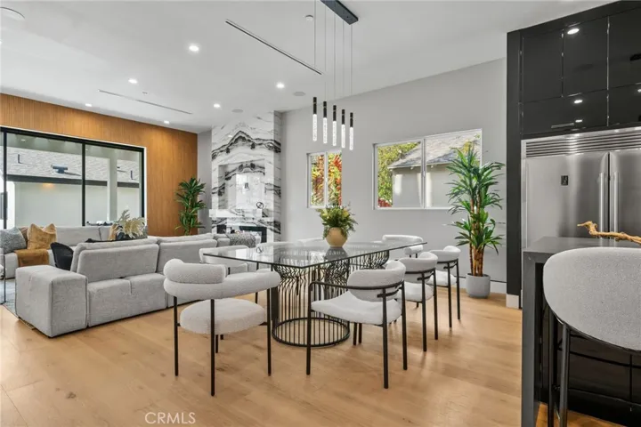 5207 Beeman Avenue, Valley Village, California 91607