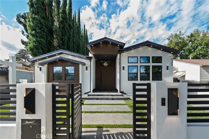 5207 Beeman Avenue, Valley Village, California 91607