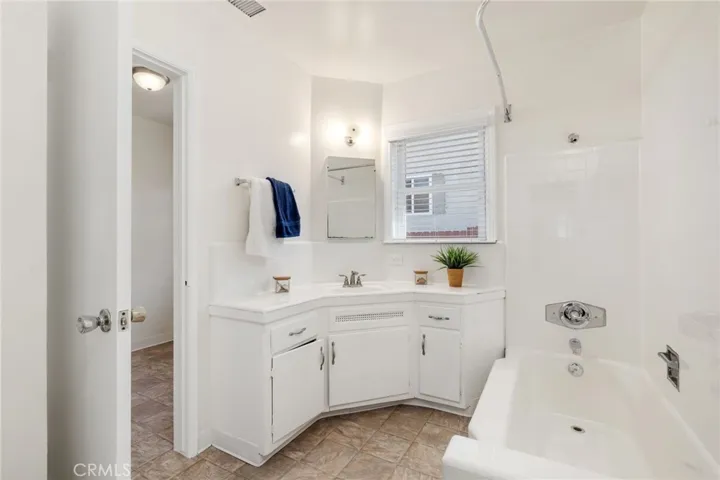 4620 W 130th Street, Hawthorne, California 90250