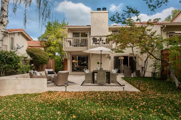 160 Calle Larga, Los Gatos, California 95032