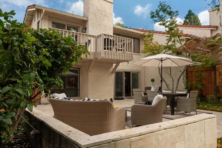 160 Calle Larga, Los Gatos, California 95032