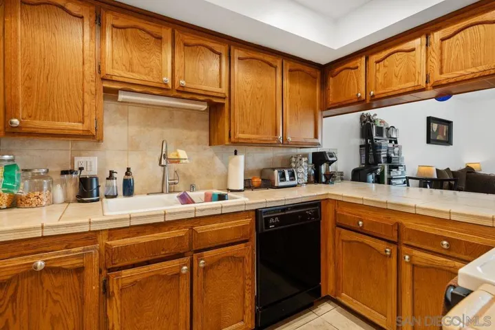 7527 Jerez Ct C, Carlsbad, California 92009