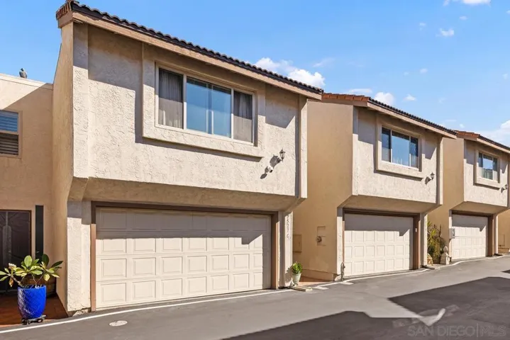 7527 Jerez Ct C, Carlsbad, California 92009