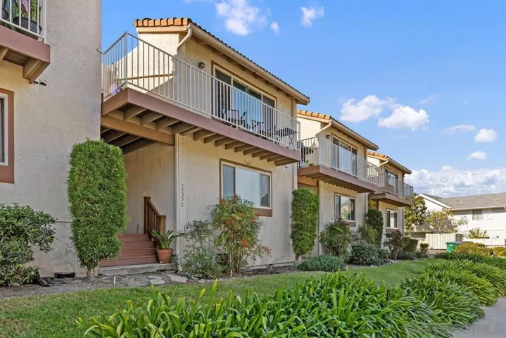 7527 Jerez Ct C, Carlsbad, California 92009