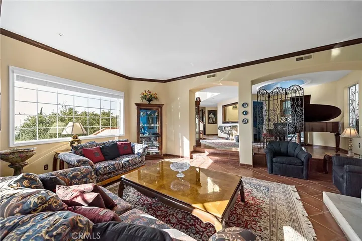 11825 Grande Vista Drive, Whittier, California 90601
