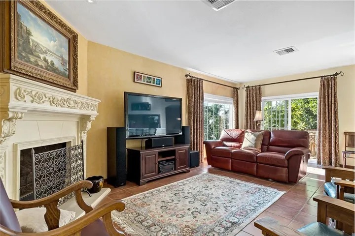 11825 Grande Vista Drive, Whittier, California 90601
