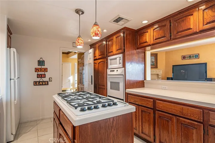 11825 Grande Vista Drive, Whittier, California 90601