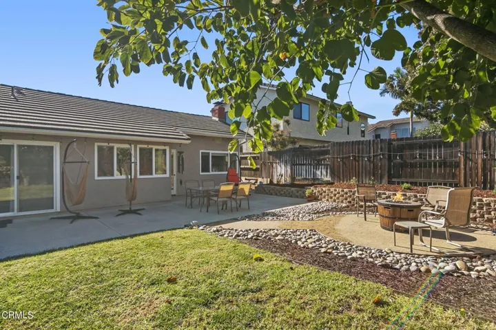 39-web-or-mls-UpMarketMedia1684San-164