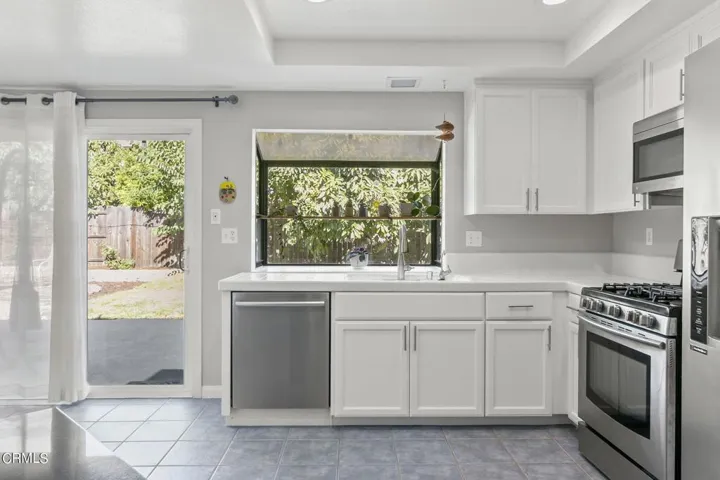 19-web-or-mls-UpMarketMedia1684San-108