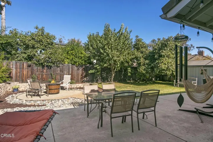 35-web-or-mls-UpMarketMedia1684San-149