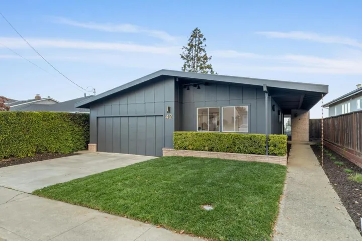 42 Chilton Avenue, San Carlos, California 94070