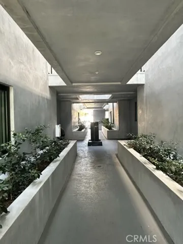 325 Myrtle Street Unit 302B, Glendale, California 91203
