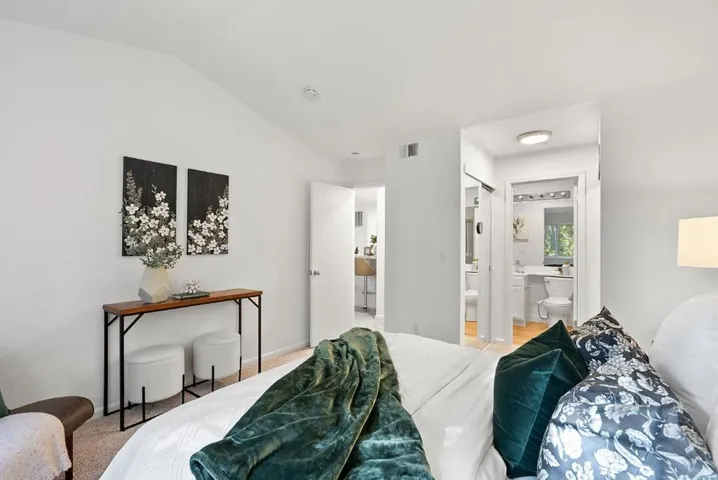 604 Arcadia Terrace 302, Sunnyvale, California 94085