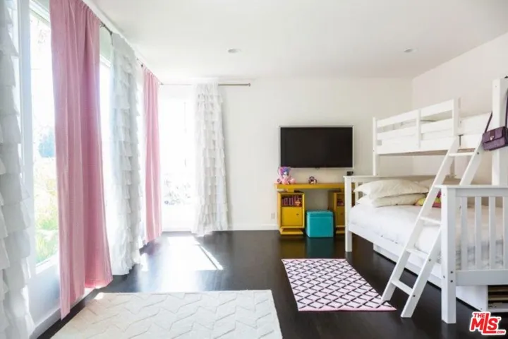 1523 1/2 N Doheny Drive, Los Angeles, California 90069