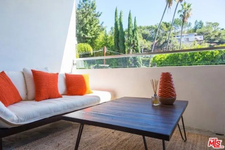 1523 1/2 N Doheny Drive, Los Angeles, California 90069