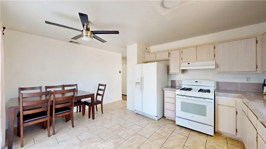 10444 Peach Court, Adelanto, California 92301