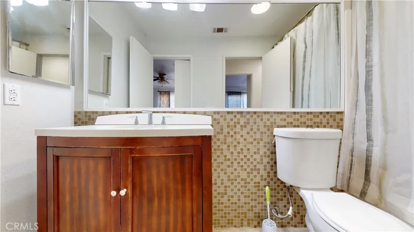 10444 Peach Court, Adelanto, California 92301