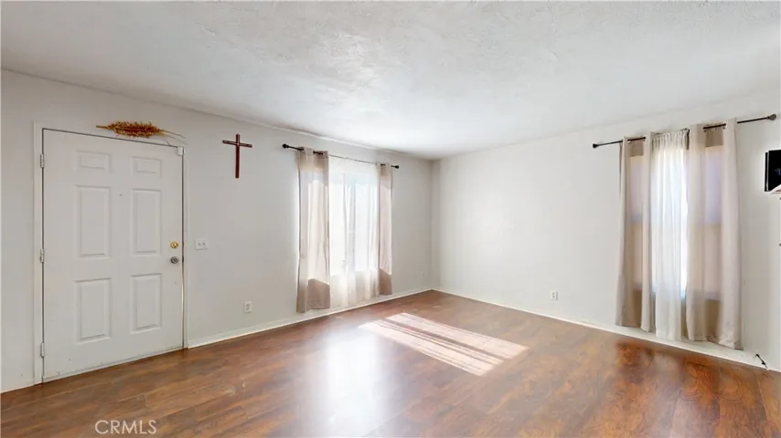 10444 Peach Court, Adelanto, California 92301