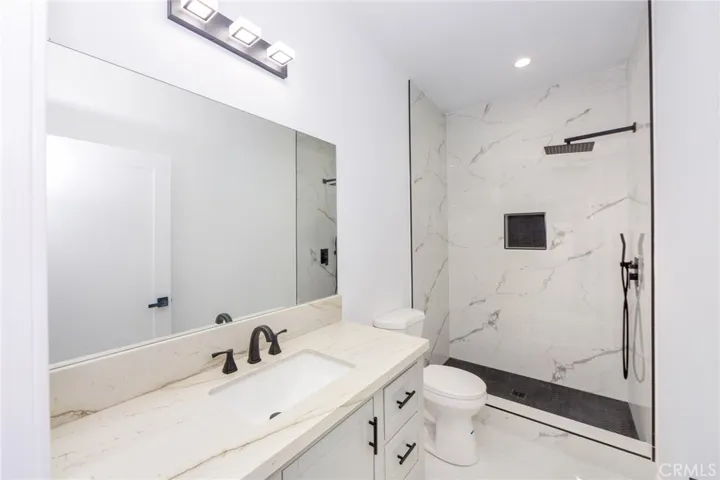 15554 bathroom