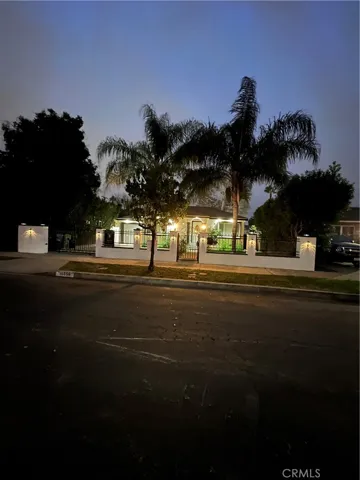 15556 Saticoy Street, Van Nuys, California 91406
