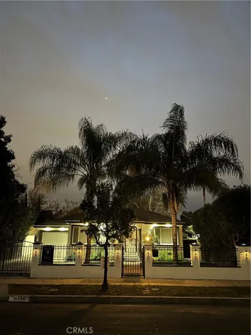 15556 Saticoy Street, Van Nuys, California 91406