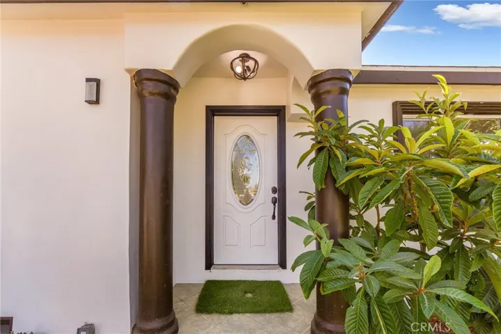 15556 front entry