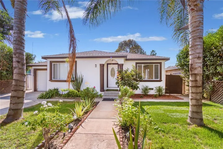 15556 front house
