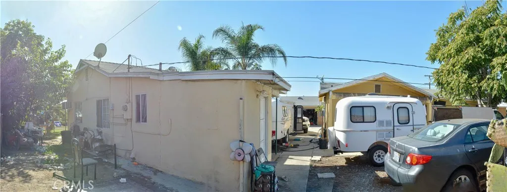 524 W Park Street, Ontario, California 91762