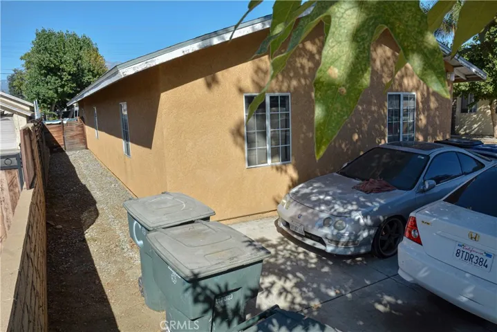 524 W Park Street, Ontario, California 91762