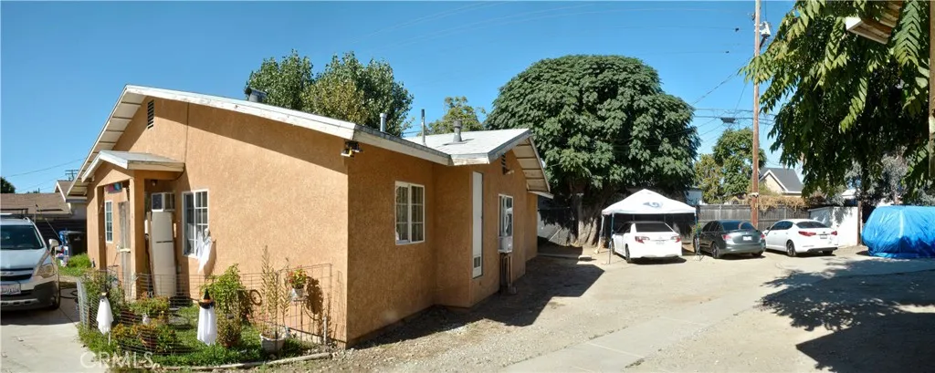 524 W Park Street, Ontario, California 91762