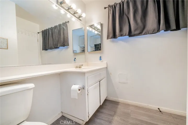 8982 Carob Drive, Fontana, California 92335