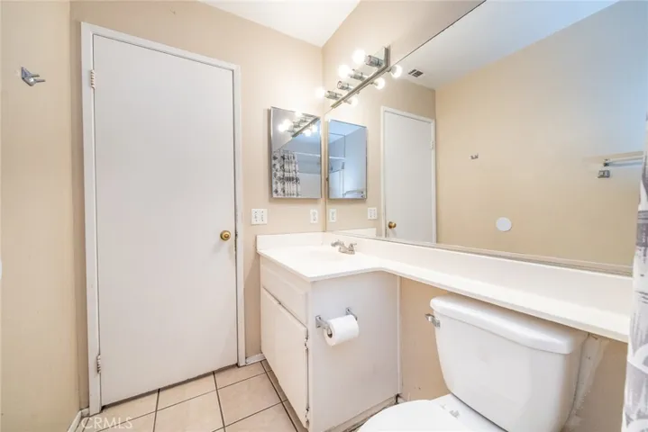 8982 Carob Drive, Fontana, California 92335