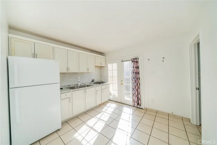 8982 Carob Drive, Fontana, California 92335