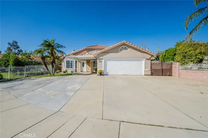 8982 Carob Drive, Fontana, California 92335