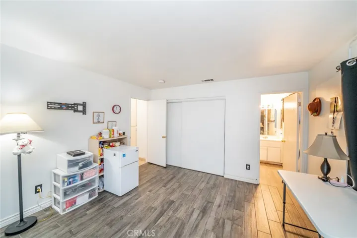 8982 Carob Drive, Fontana, California 92335
